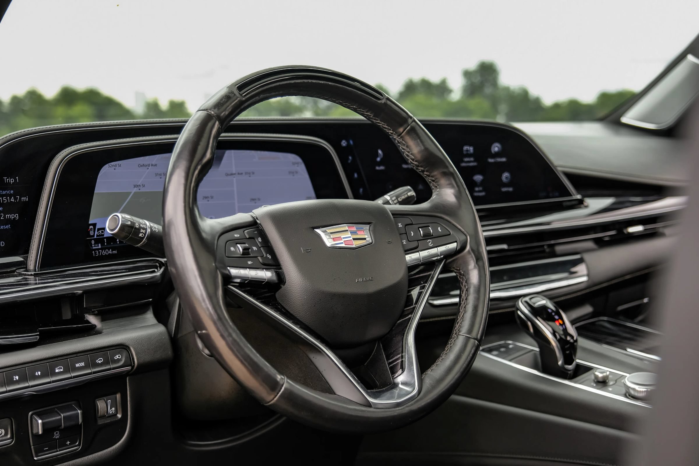 Used 2022 Cadillac Escalade Sport w/ Touring Package AWD/4WD image 19