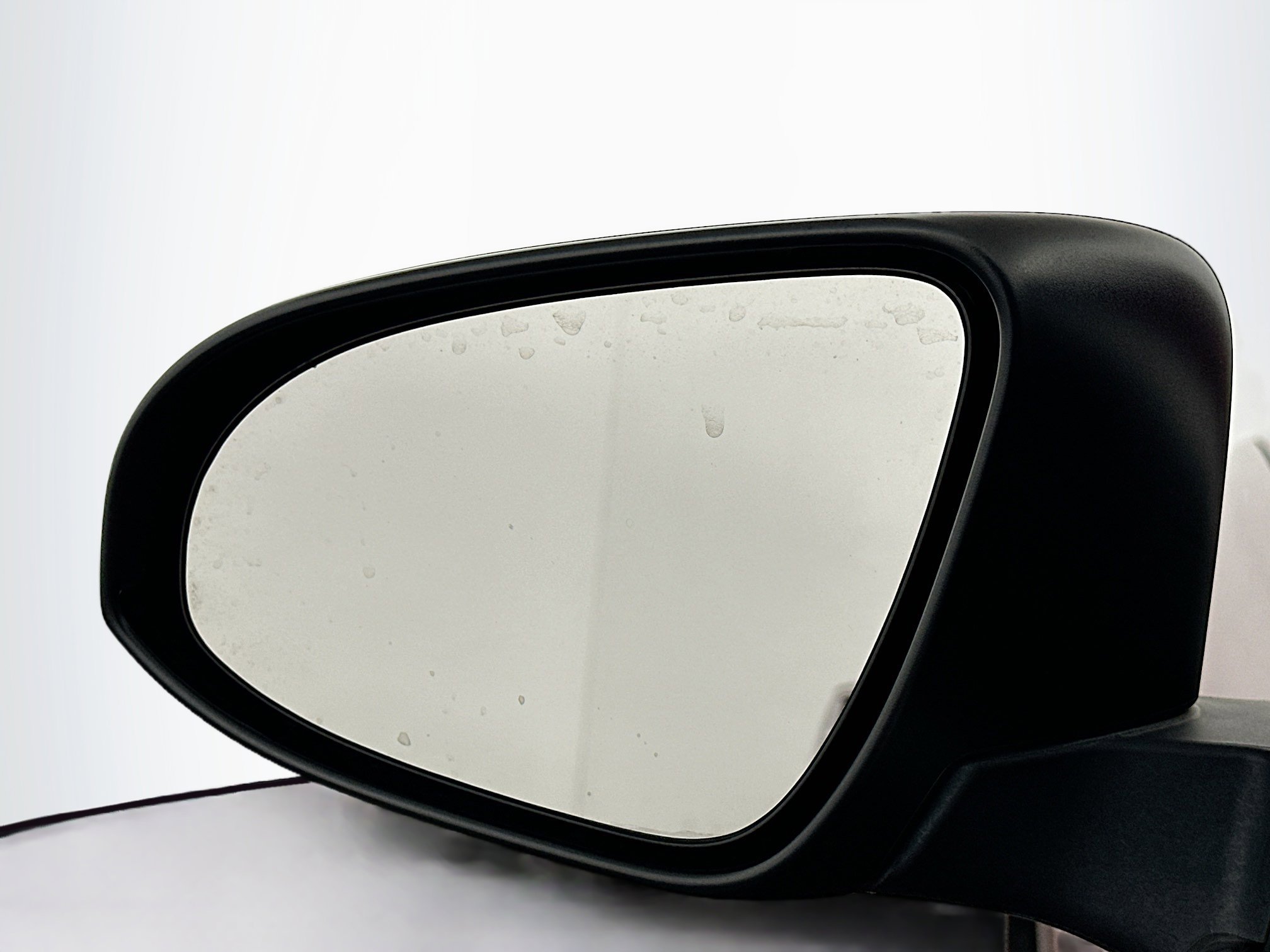 Used 2015 Toyota Camry LE image 16