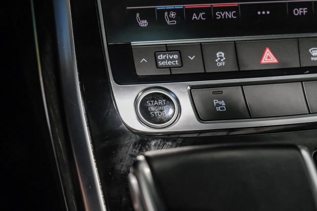 Used 2021 Audi Q8 Premium Plus w/ Premium Plus Package AWD/4WD image 24