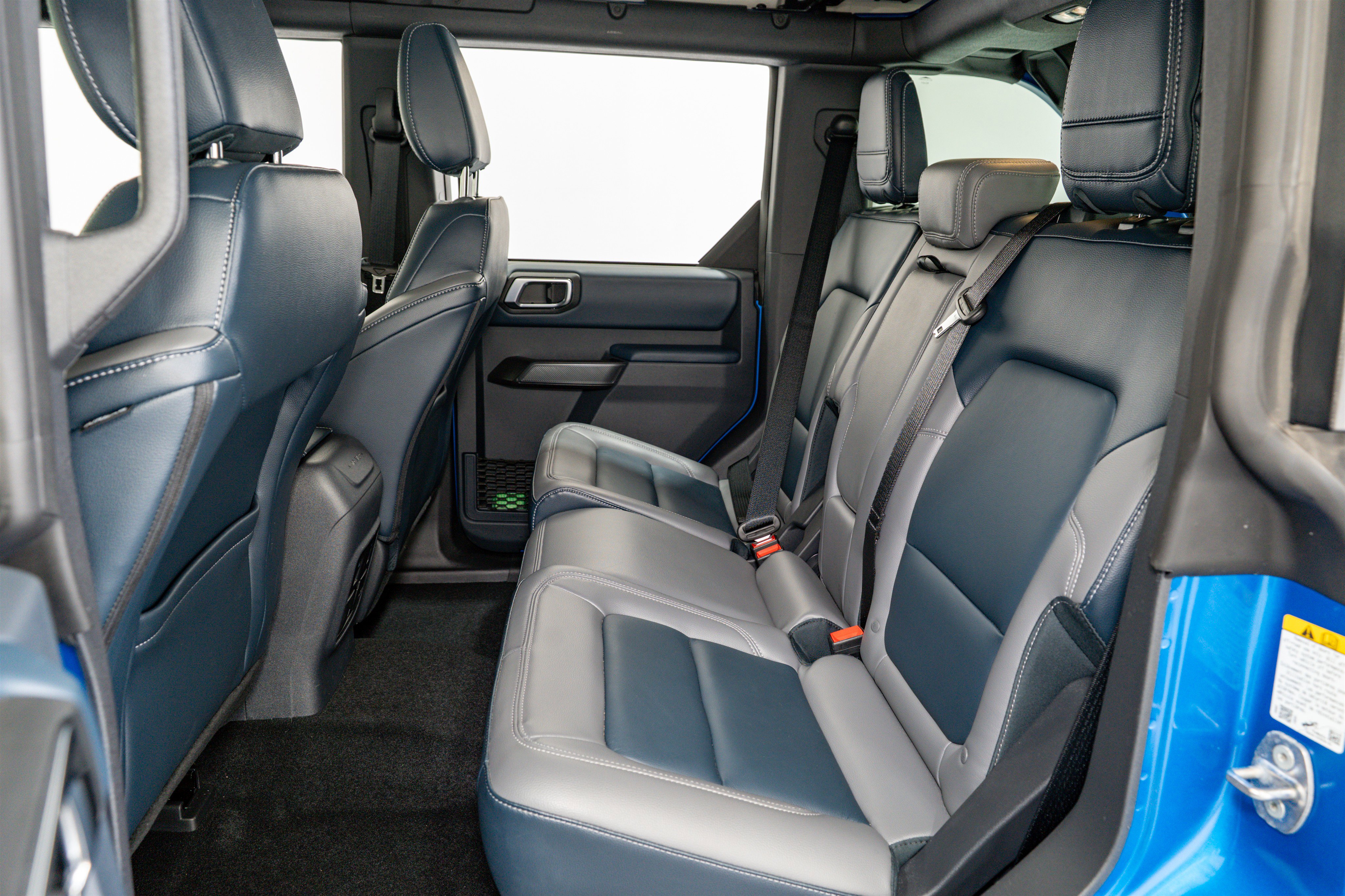 Used 2024 Ford Bronco Outer Banks image 32