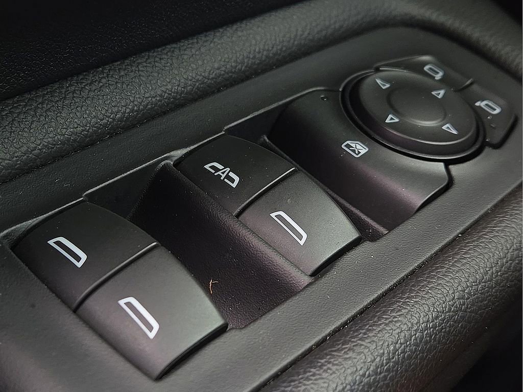 Used 2024 GMC Terrain AT4 w/ Tech Package AWD/4WD image 17