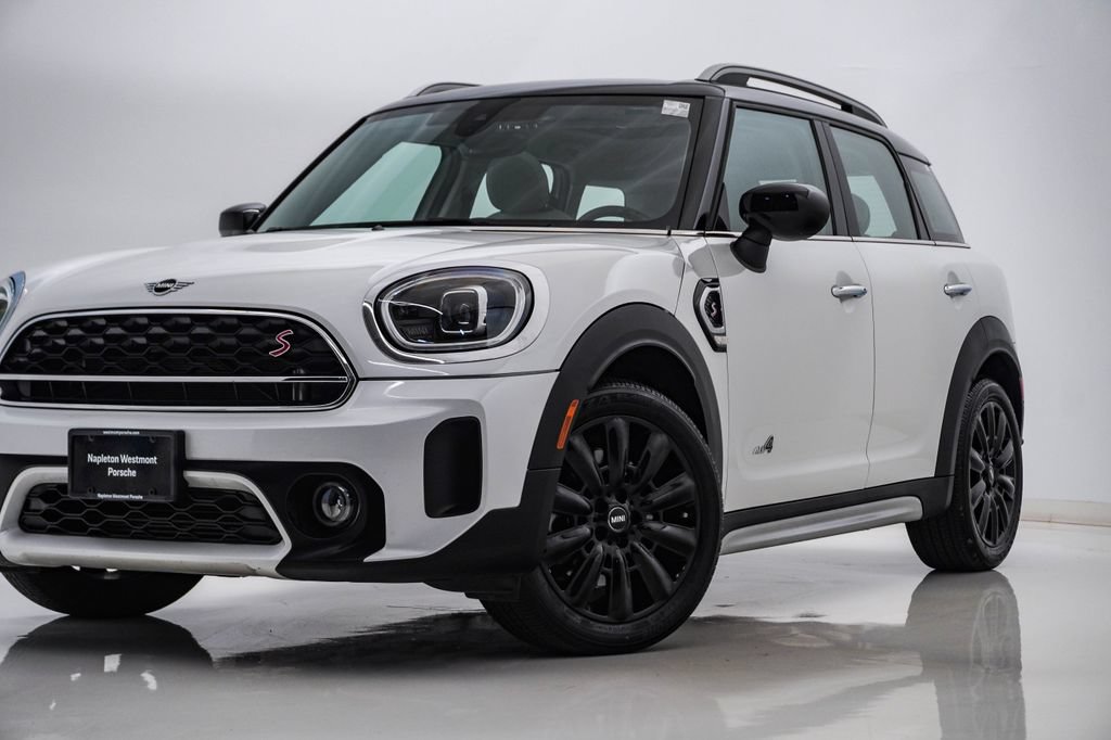 Used 2024 MINI Cooper Countryman S w/ Signature Upholstery Package AWD/4WD image 2