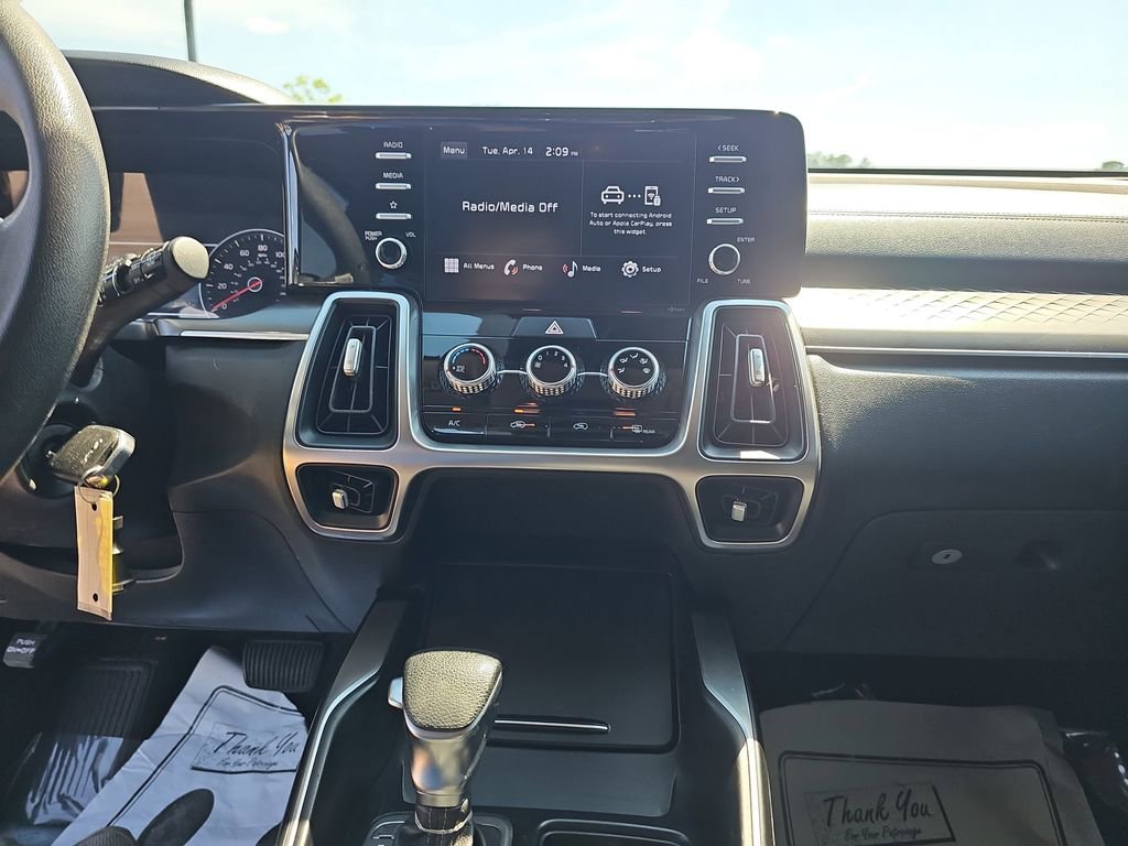 Used 2022 Kia Sorento LX FWD image 24