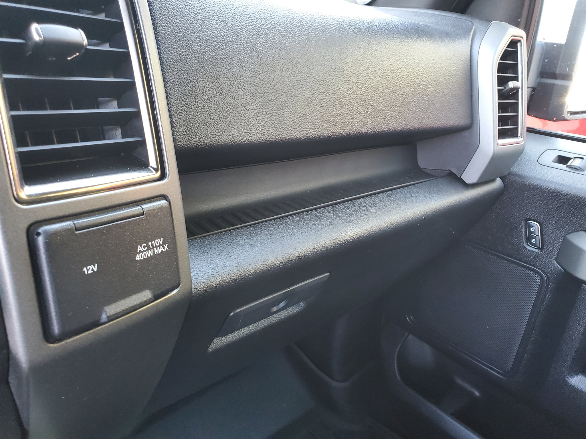 Used 2018 Ford F150 Raptor w/ Equipment Group 801A Mid image 43