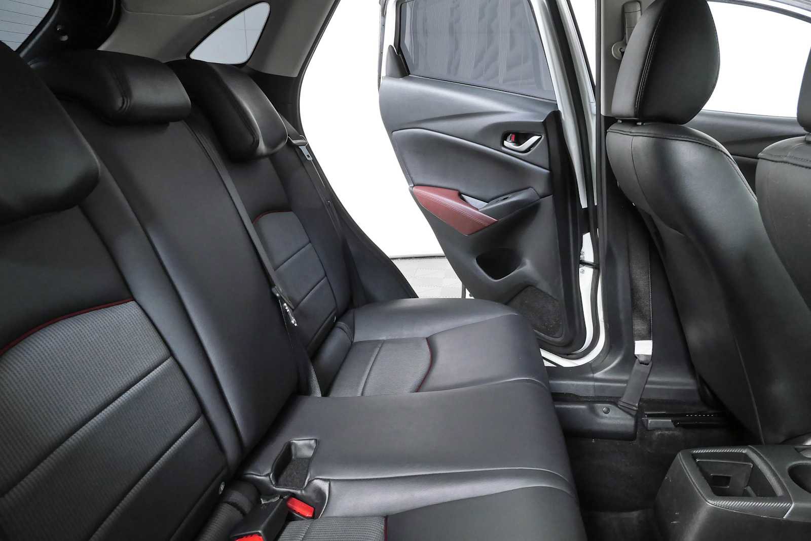 Used 2018 MAZDA CX-3 Touring FWD image 18