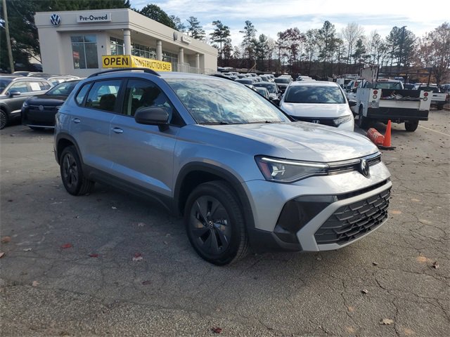 Certified 2025 Volkswagen Taos S image 3