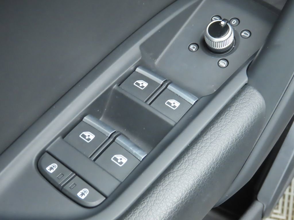 Used 2022 Audi Q5 2.0T Premium image 23