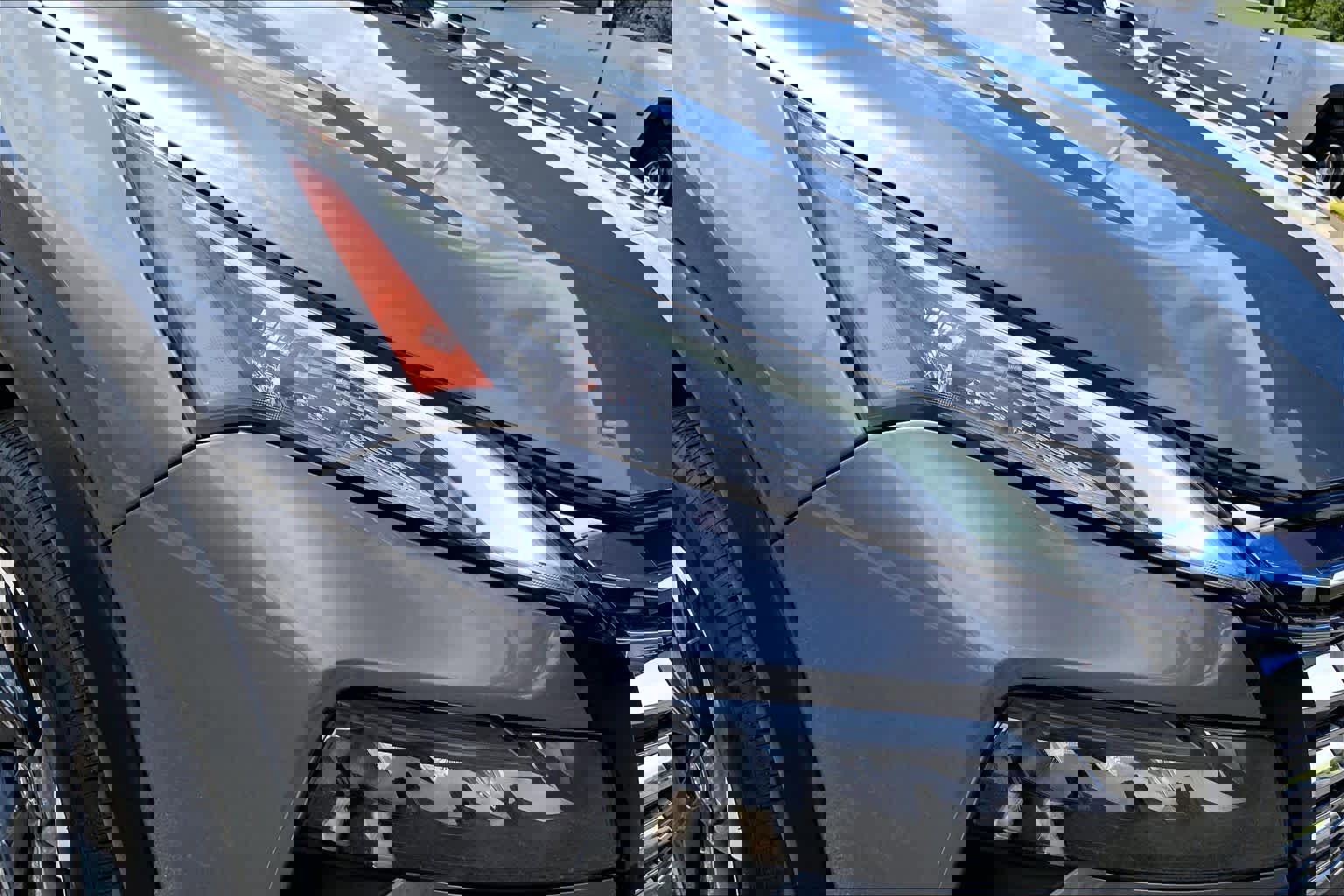 Used 2025 Nissan Rogue SV w/ SV Premium Package FWD image 28