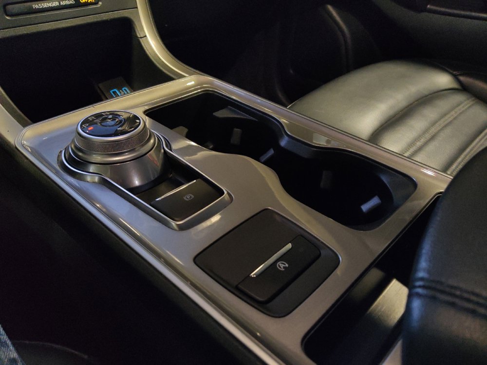 Used 2024 Ford Edge SEL image 26