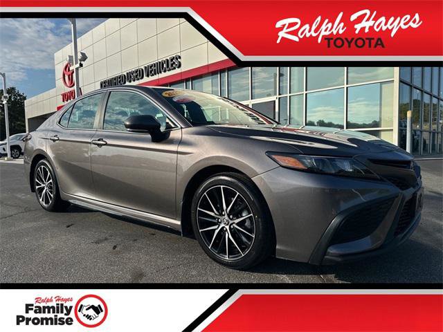 Certified 2023 Toyota Camry SE image 1