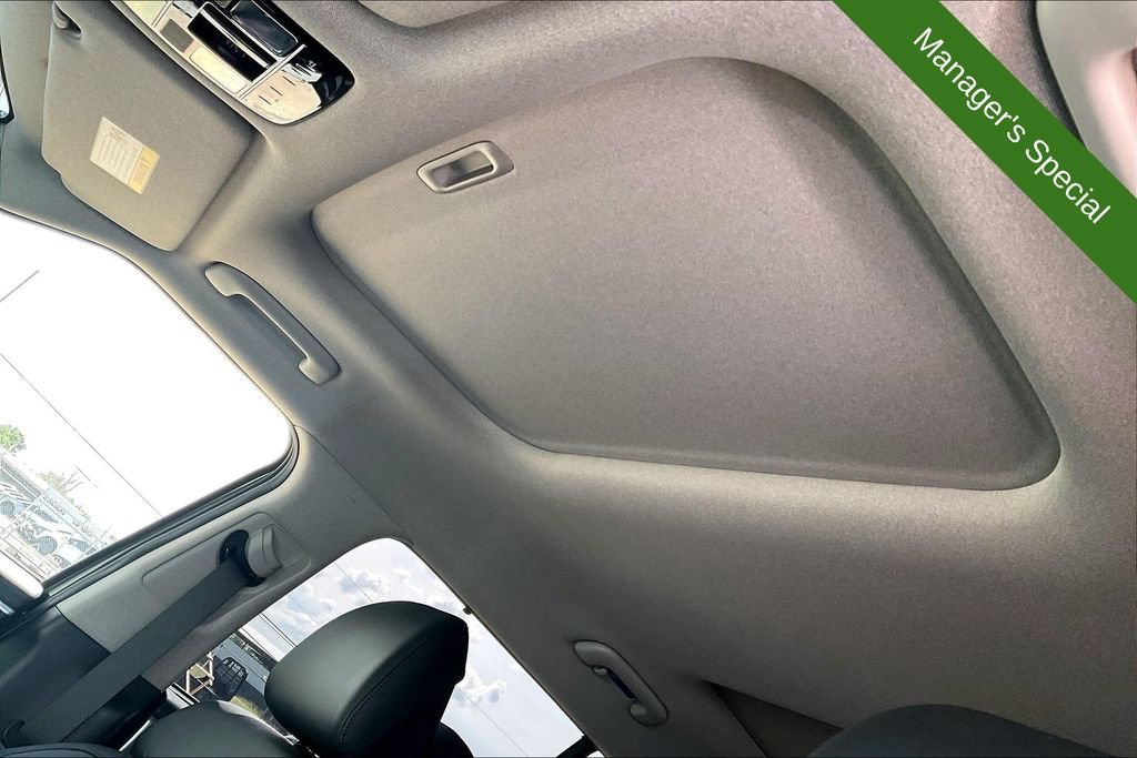 Used 2025 Hyundai Santa Fe Limited FWD image 21