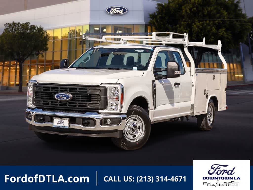 New 2026 Ford F250 XL w/ XL Chrome Package