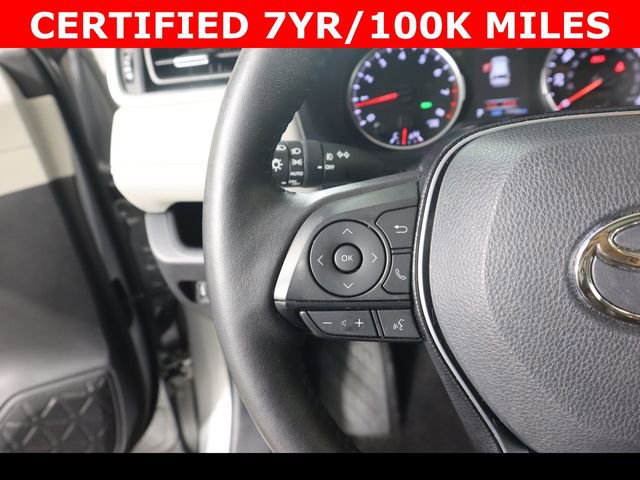 Used 2020 Toyota RAV4 XLE Premium image 24