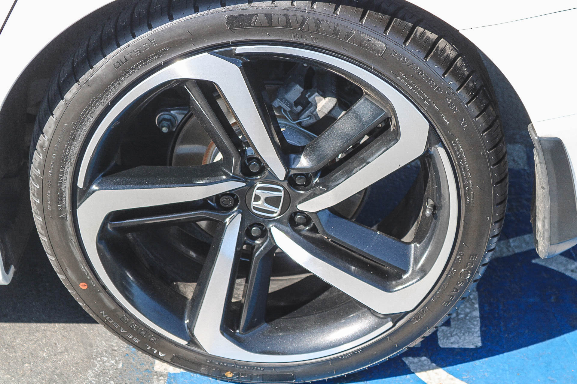 Used 2022 Honda Accord Sport image 12