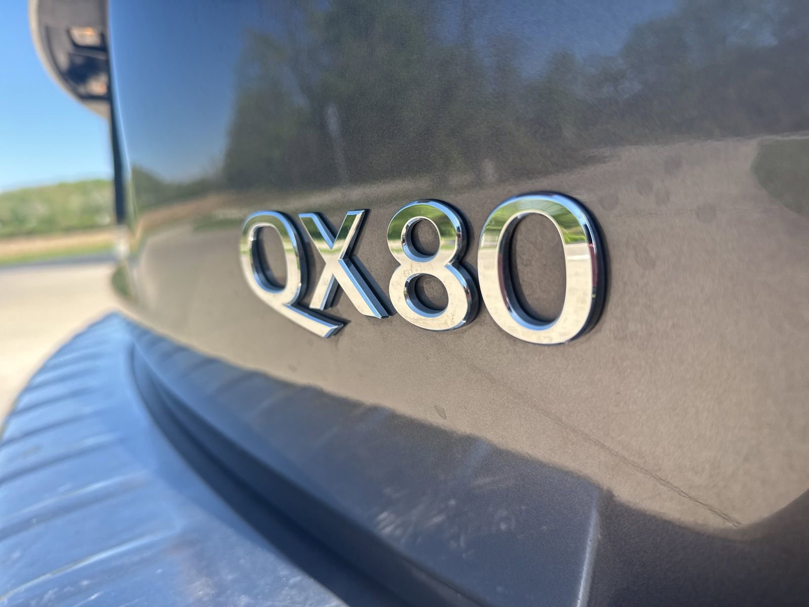 Used 2024 INFINITI QX80 Luxe AWD/4WD image 8