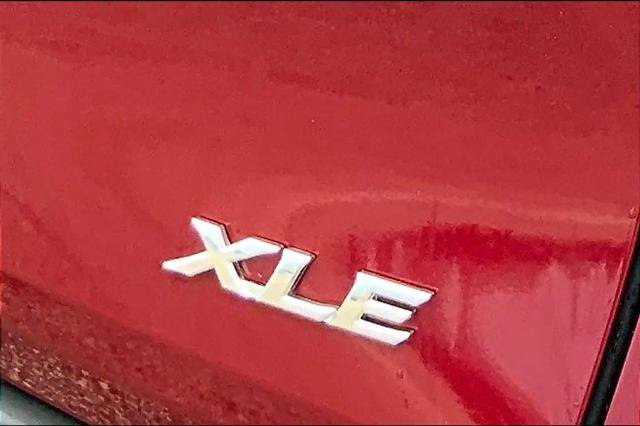 Certified 2026 Toyota Sienna XLE FWD image 30