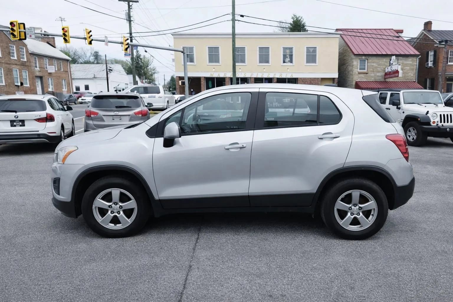 Used 2016 Chevrolet Trax LS AWD/4WD image 2