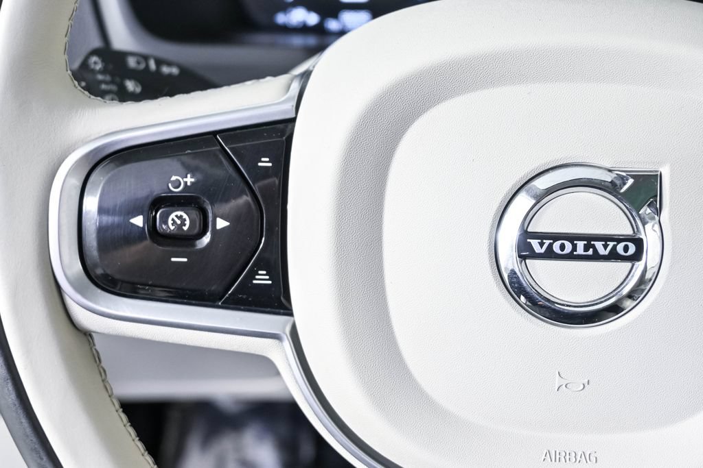 Certified 2022 Volvo XC90 T6 Inscription AWD/4WD image 12