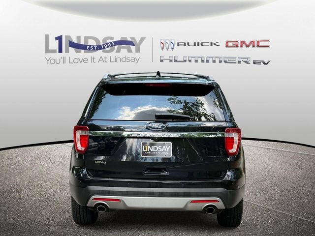Used 2017 Ford Explorer XLT AWD/4WD image 6
