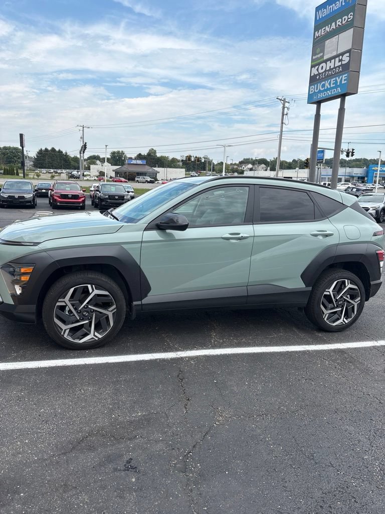 Used 2026 Hyundai Kona SEL Premium AWD/4WD image 3