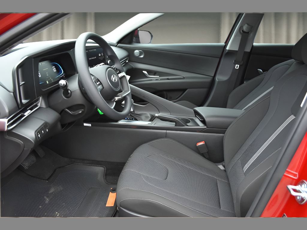 New 2026 Hyundai Elantra SE image 10