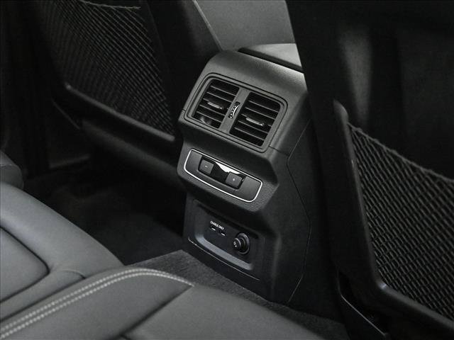 Certified 2025 Audi Q5 e Premium Plus w/ Premium Plus Package AWD/4WD image 18