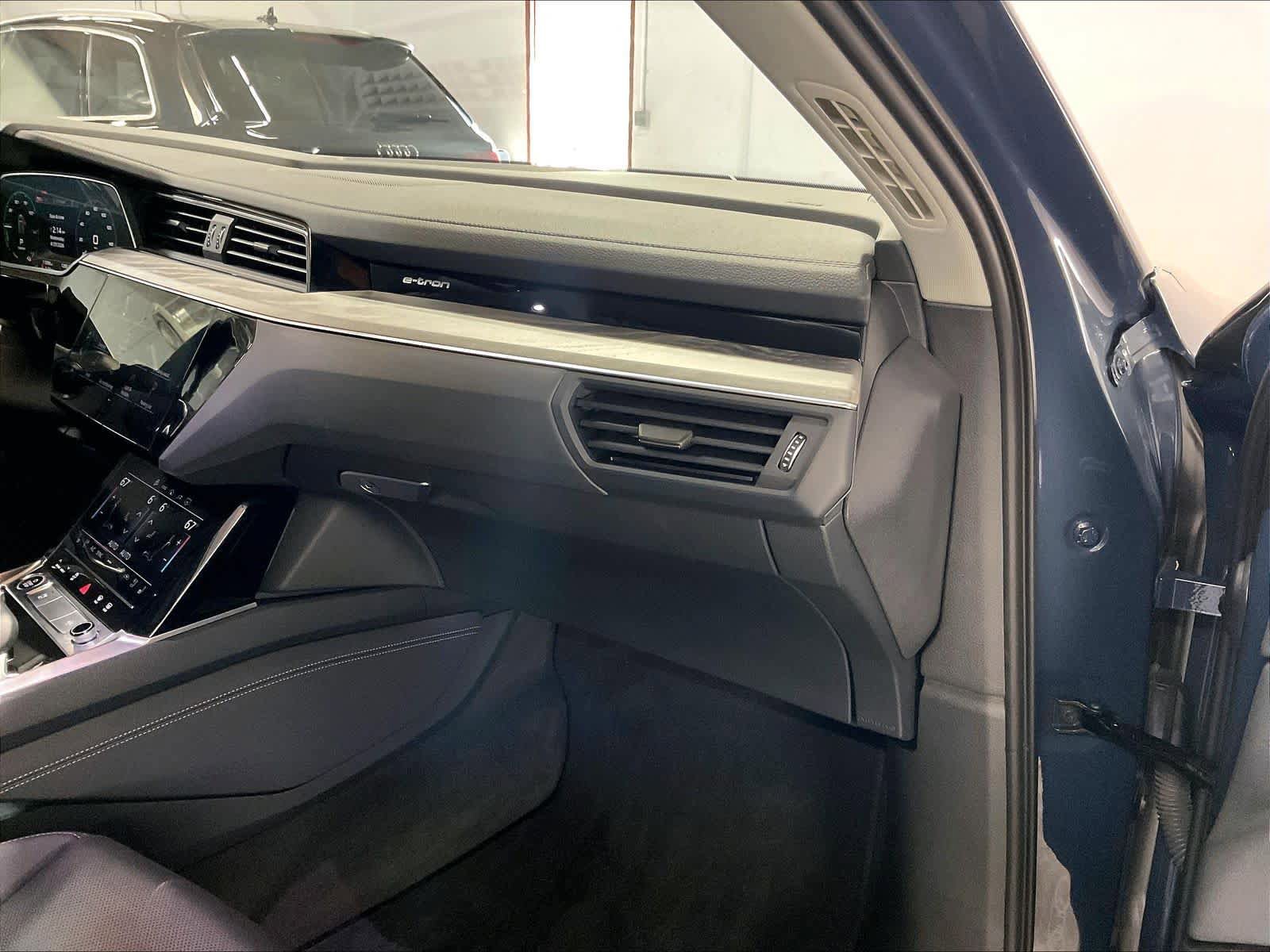 Certified 2024 Audi Q8 e-tron Premium Plus AWD/4WD image 16