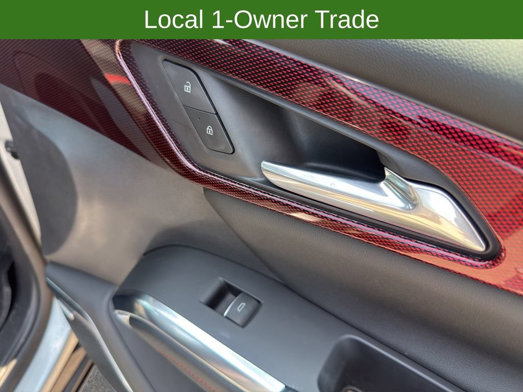 Used 2024 Chevrolet Traverse RS AWD/4WD image 16