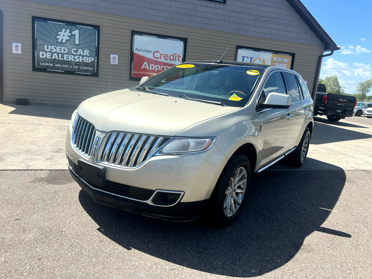 Used 2011 Lincoln MKX AWD w/ Sight & Sound Pkg image 1