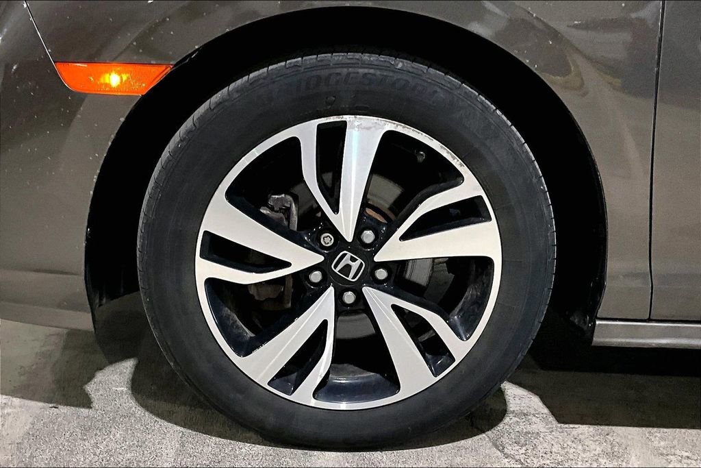 Used 2020 Honda Odyssey Elite image 8