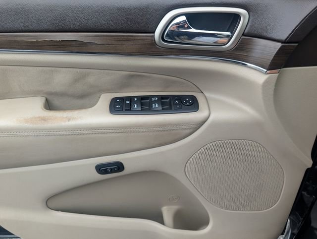 Used 2015 Jeep Grand Cherokee Overland RWD image 30