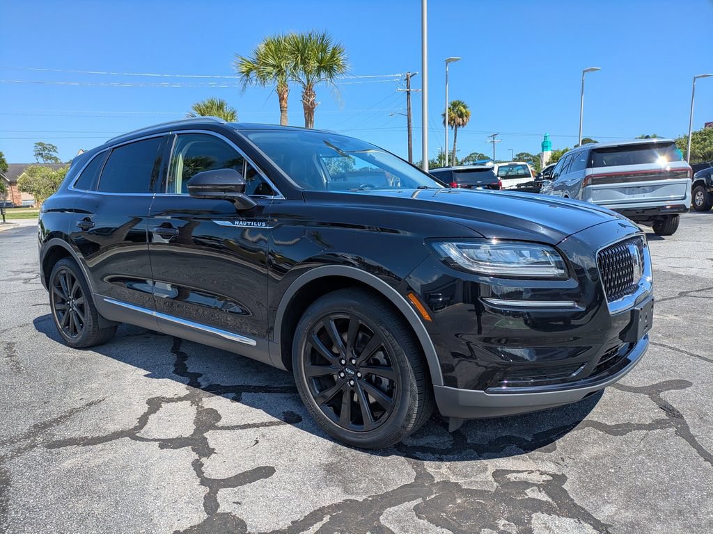 Certified 2023 Lincoln Nautilus Reserve w/ Monochromatic Package AWD/4WD image 2