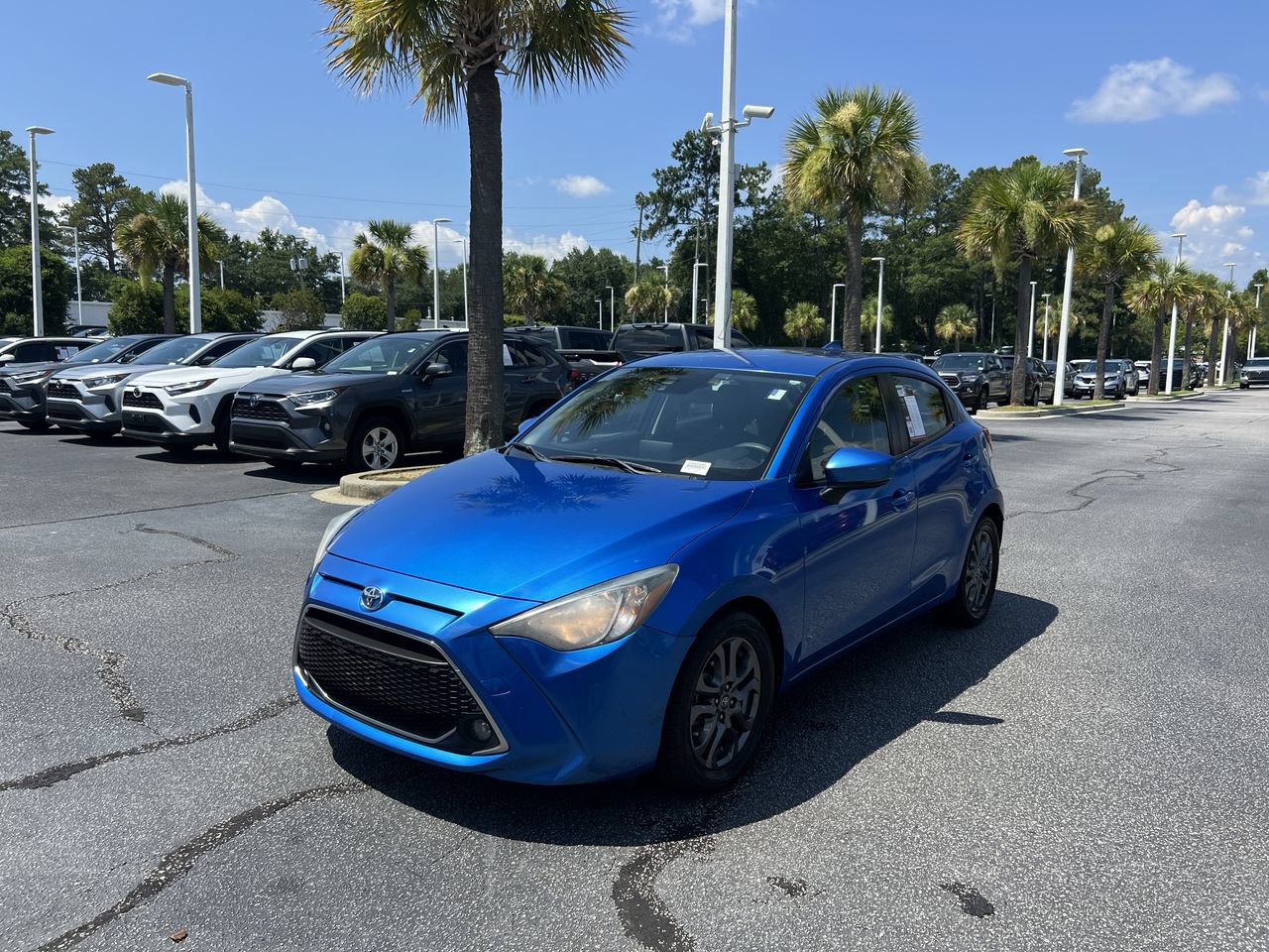 Used 2020 Toyota Yaris LE FWD image 5