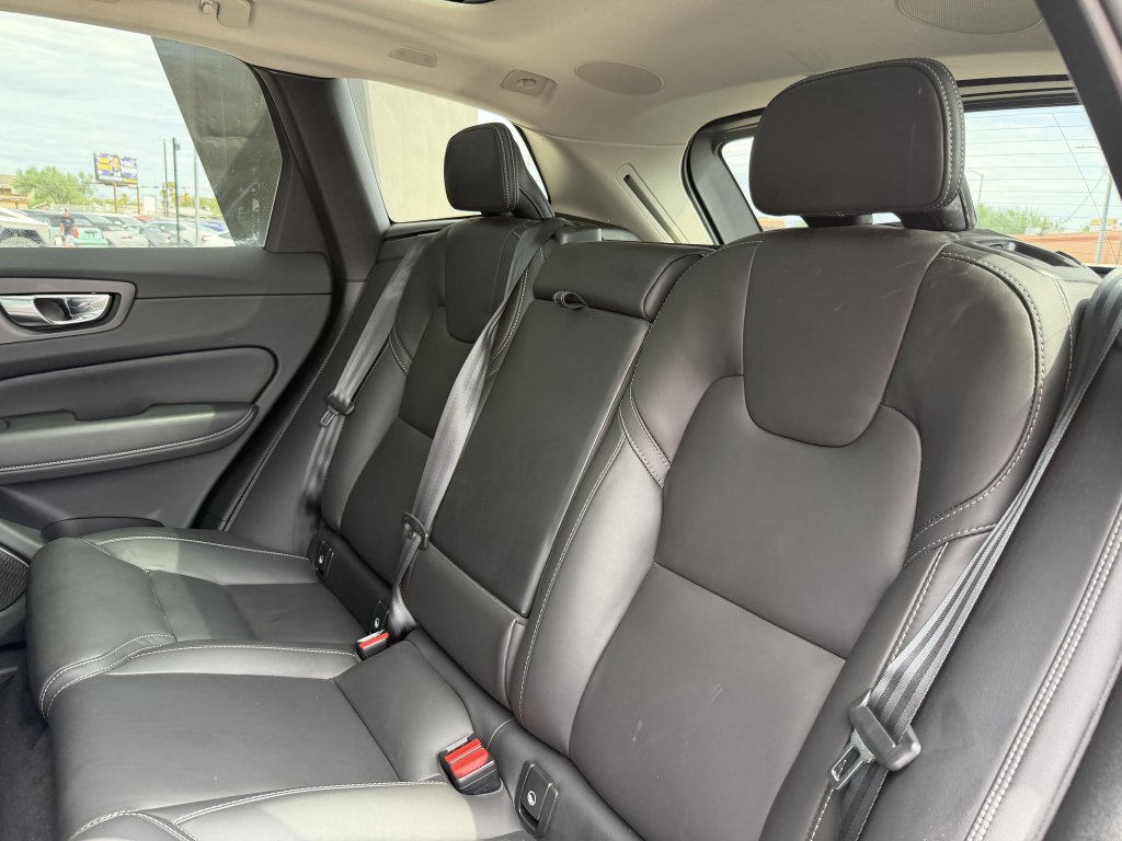 Used 2022 Volvo XC60 T8 Inscription w/ Advanced Package AWD/4WD image 36
