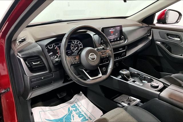 Used 2021 Nissan Rogue SV image 17