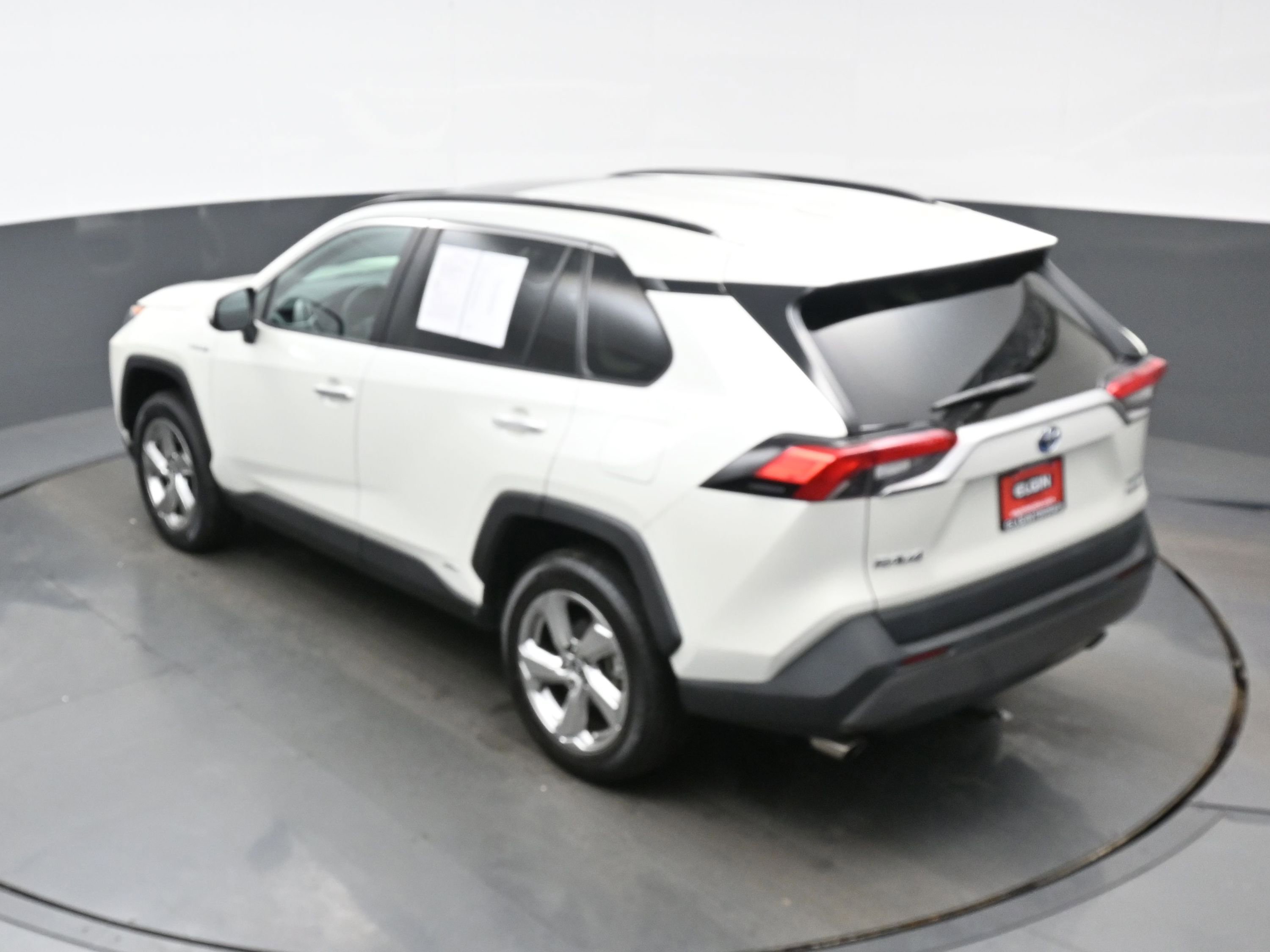 Used 2021 Toyota RAV4 Limited image 39