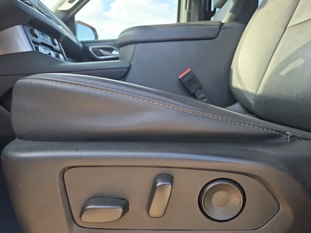 Used 2024 Chevrolet Tahoe LT RWD image 30