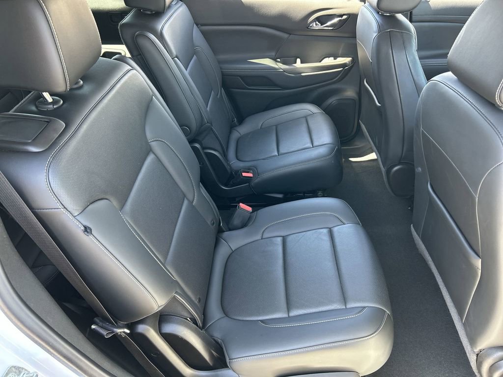 Used 2021 GMC Acadia SLT FWD image 27