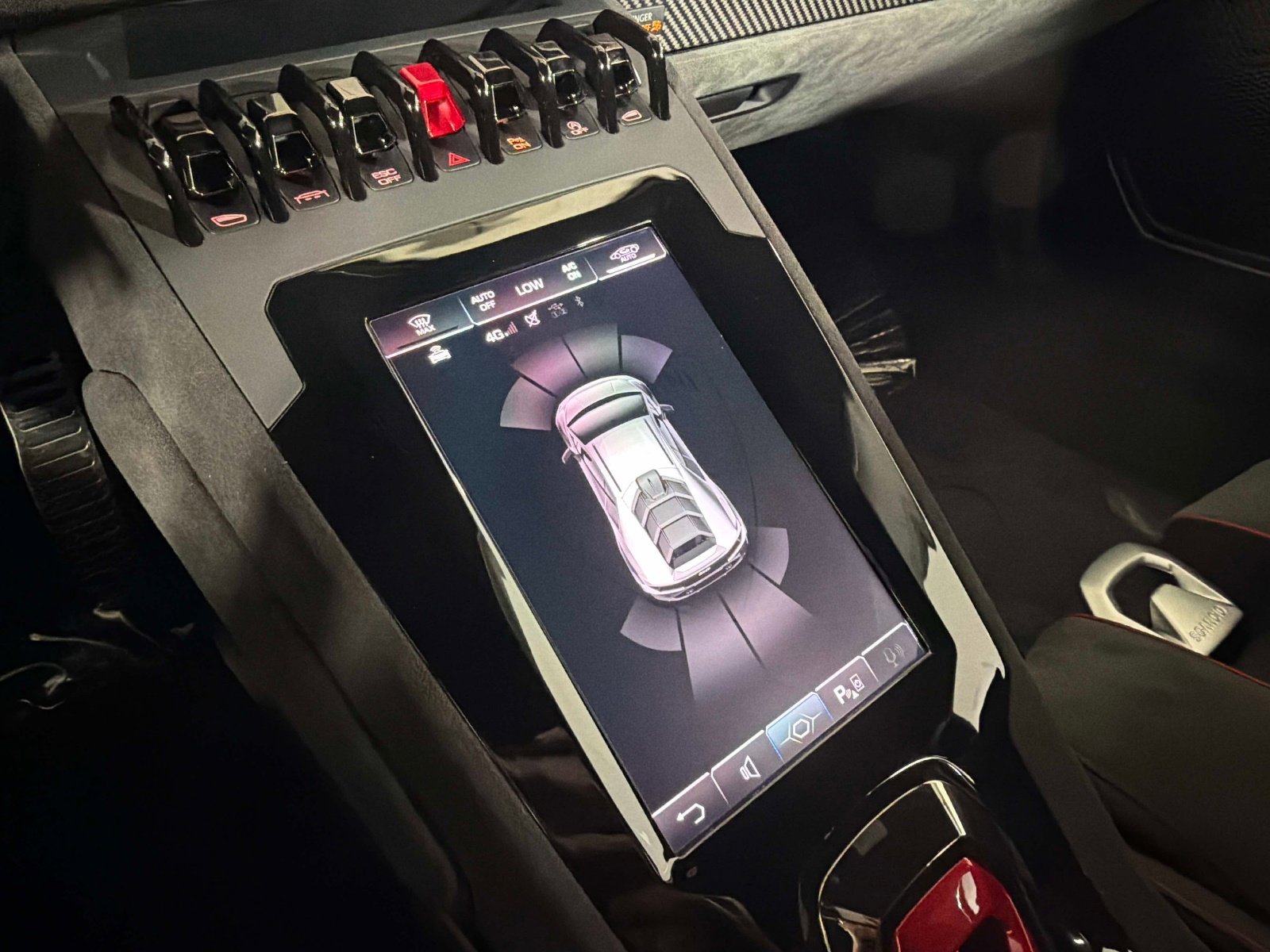 Used 2023 Lamborghini Huracan Sterrato image 36