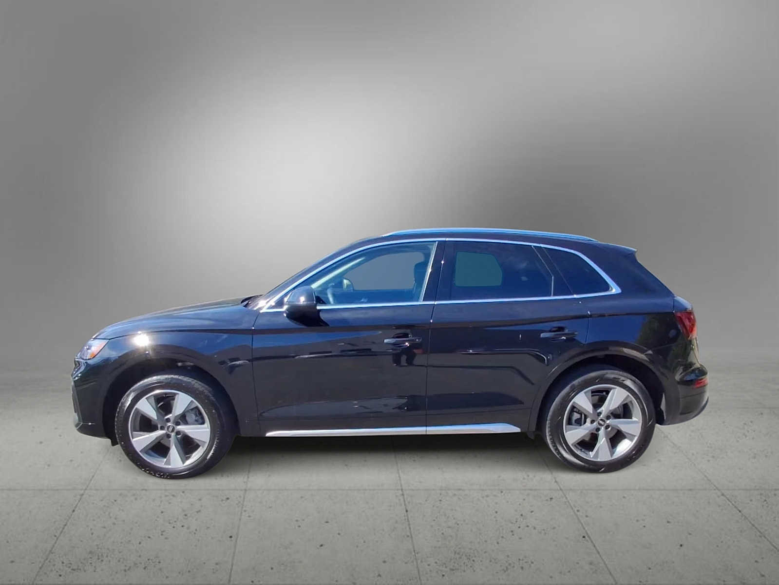 Used 2023 Audi Q5 2.0T Premium w/ Convenience Package AWD/4WD image 5