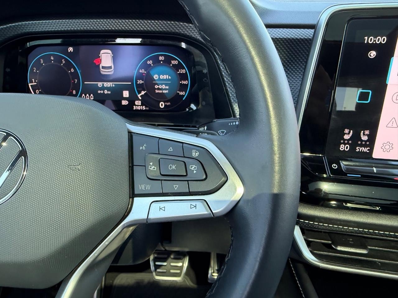 Used 2024 Volkswagen Atlas Cross Sport SEL R-Line image 15