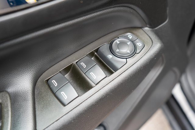 Used 2023 Chevrolet Equinox LT image 19