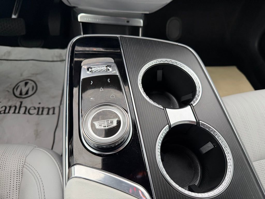 Used 2024 Cadillac Lyriq Sport image 28