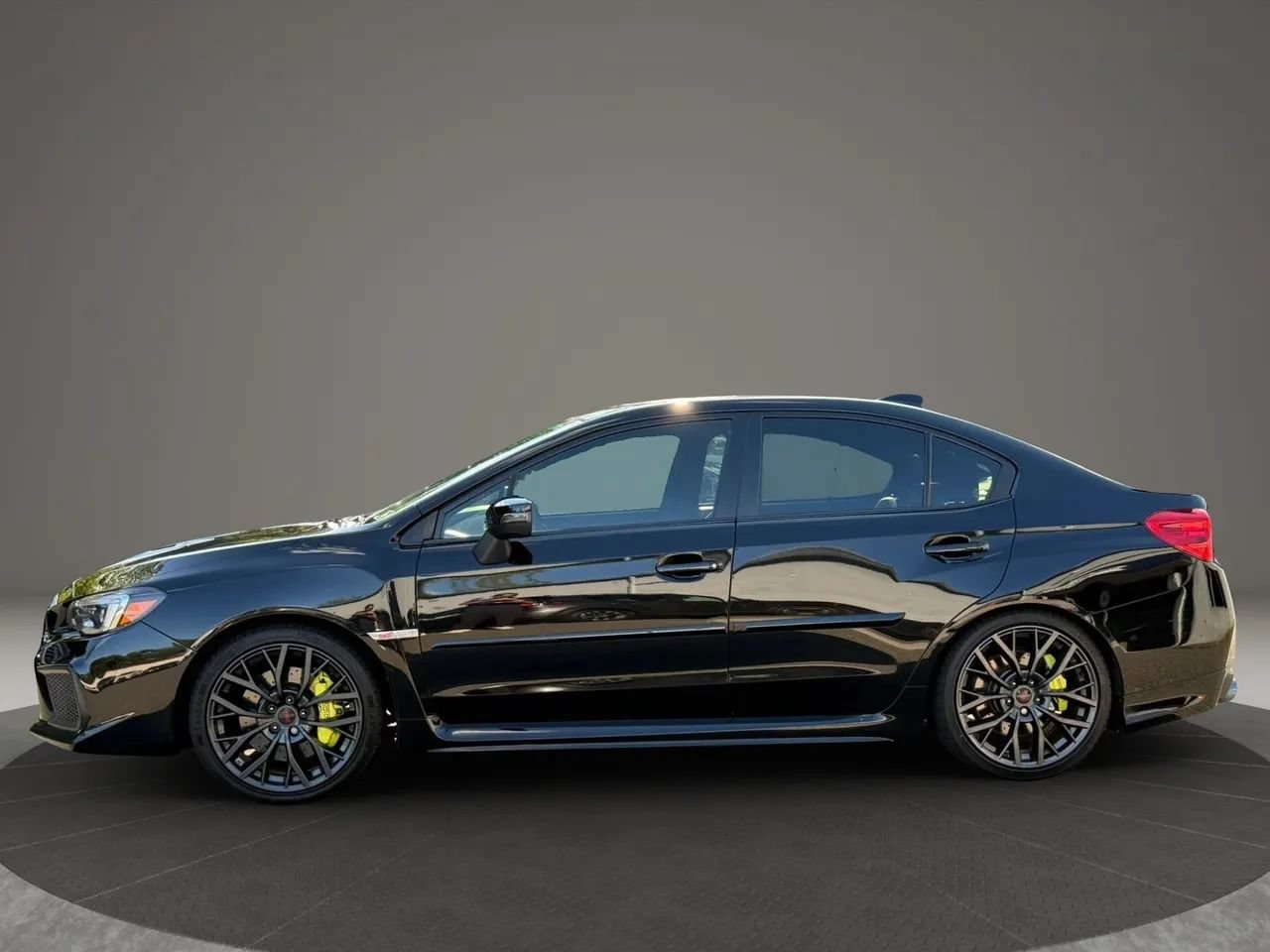 Used 2018 Subaru WRX STI Limited AWD/4WD image 8