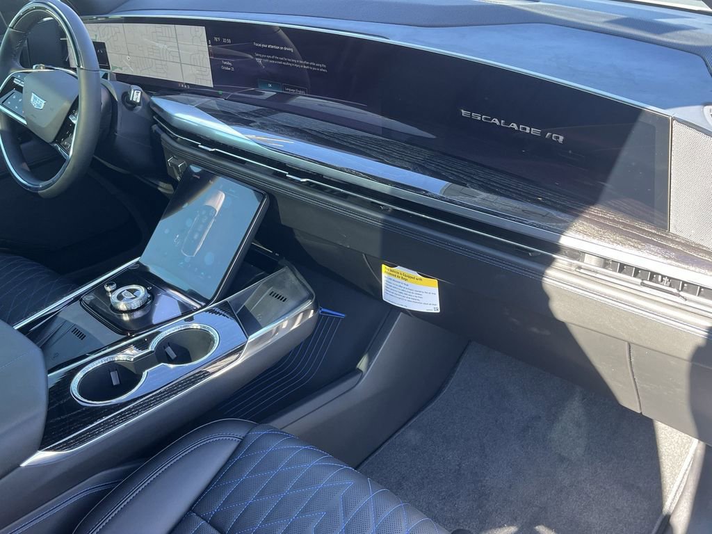 New 2026 Cadillac Escalade IQ Sport 1 w/ LPO, ONYX Package image 21