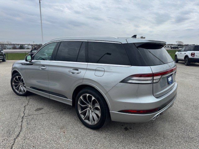 Used 2021 Lincoln Aviator Grand Touring w/ Equipment Group 302A AWD/4WD image 6