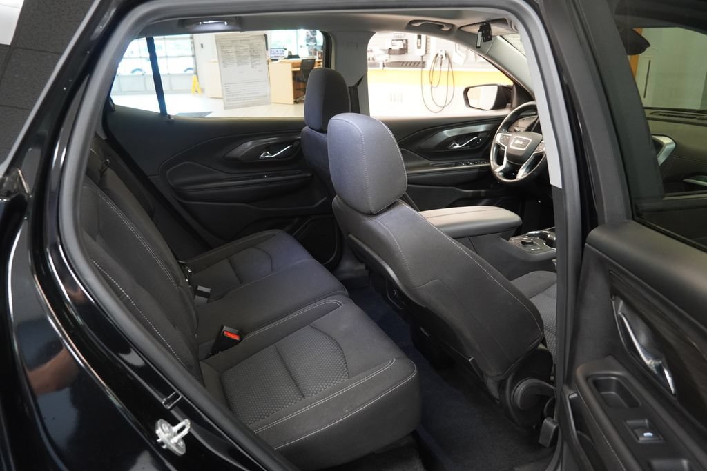 Used 2023 GMC Terrain SLE w/ Driver Convenience Package AWD/4WD image 22