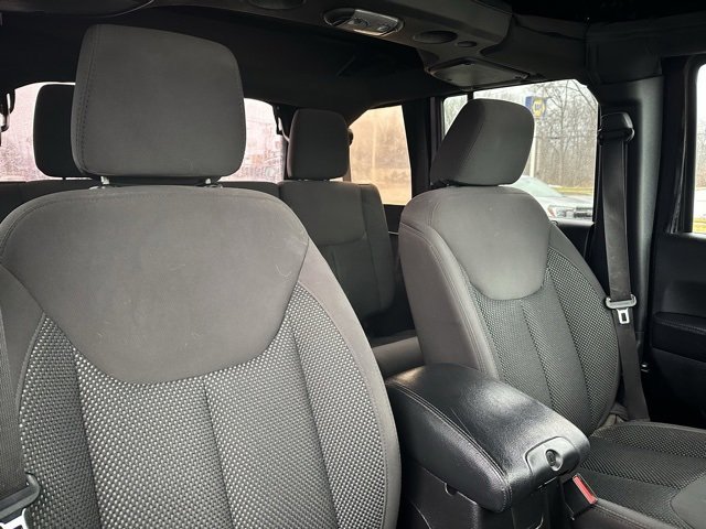 Used 2016 Jeep Wrangler Unlimited Sport image 8