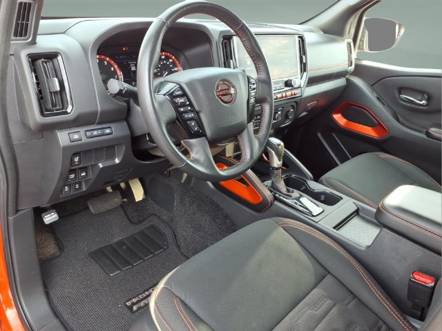 Certified 2025 Nissan Frontier PRO-4X AWD/4WD image 12