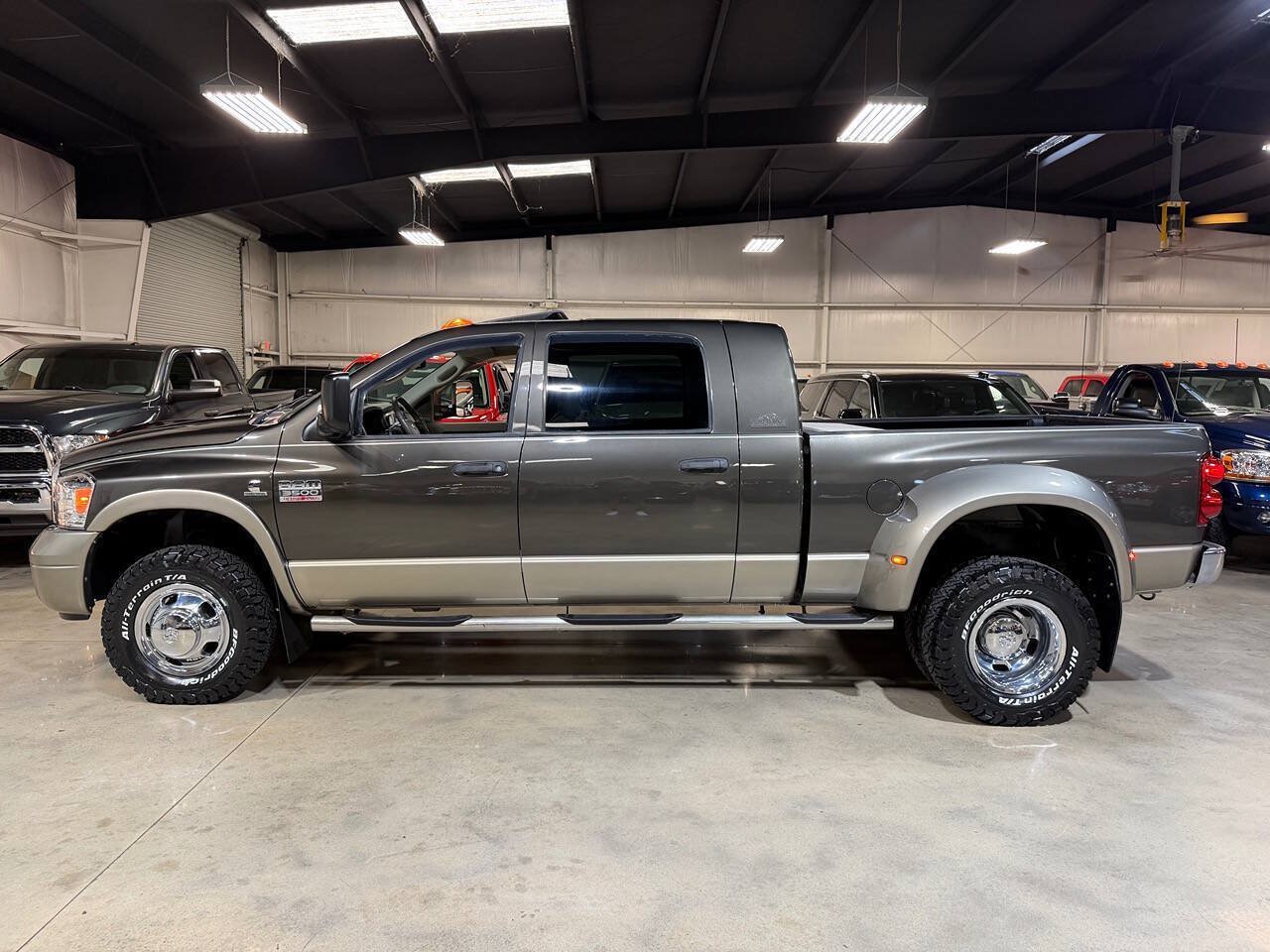 Used 2008 Dodge Ram 3500 Truck Laramie AWD/4WD image 6